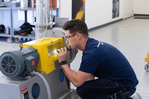 Boosting Equipment Longevity With Real-Time Vibration Insights